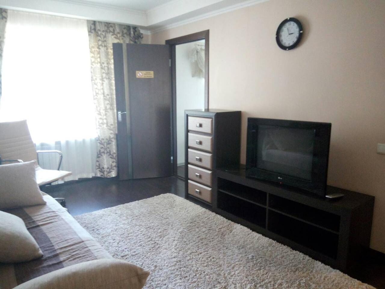 Квартира 2 Комн Рядом И-Т Амосова.Метро Олимпийская 3 Остановки Kiew Exterior foto